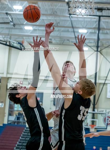 Thumbnail 1 in Lincoln Southwest vs. Lincoln Northeast (HAC Tournament) photogallery.