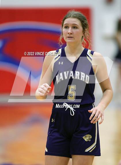 Thumbnail 1 in Wimberley vs. Navarro (UIL 4A Bi-District Playoff) photogallery.