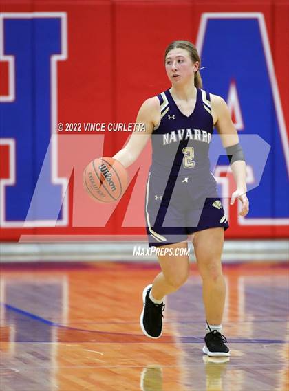 Thumbnail 1 in Wimberley vs. Navarro (UIL 4A Bi-District Playoff) photogallery.