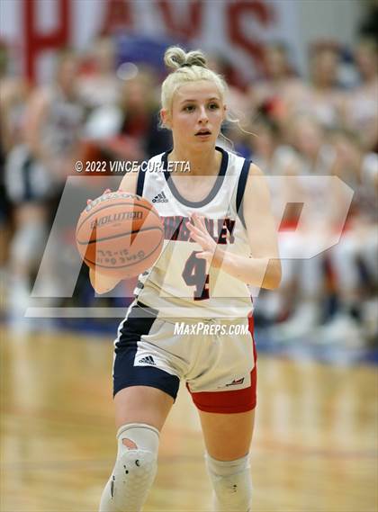 Thumbnail 3 in Wimberley vs. Navarro (UIL 4A Bi-District Playoff) photogallery.