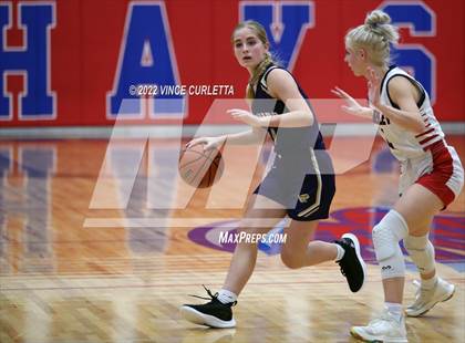 Thumbnail 2 in Wimberley vs. Navarro (UIL 4A Bi-District Playoff) photogallery.