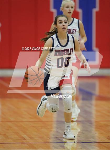 Thumbnail 3 in Wimberley vs. Navarro (UIL 4A Bi-District Playoff) photogallery.