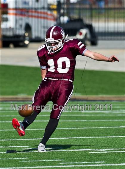 Thumbnail 1 in Ayden-Grifton vs. Swain County (NCHSAA 1AA Final) photogallery.