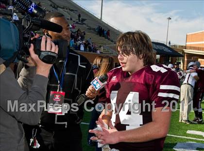 Thumbnail 2 in Ayden-Grifton vs. Swain County (NCHSAA 1AA Final) photogallery.