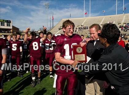 Thumbnail 2 in Ayden-Grifton vs. Swain County (NCHSAA 1AA Final) photogallery.