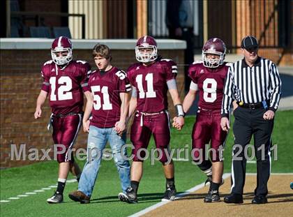 Thumbnail 1 in Ayden-Grifton vs. Swain County (NCHSAA 1AA Final) photogallery.