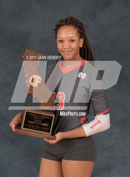 Thumbnail 1 in Mater Dei (CIF State Open Division Awards) photogallery.