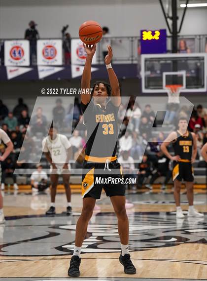 Thumbnail 1 in Cathedral vs. Centerville (Sneakers for Santa Shootout) photogallery.