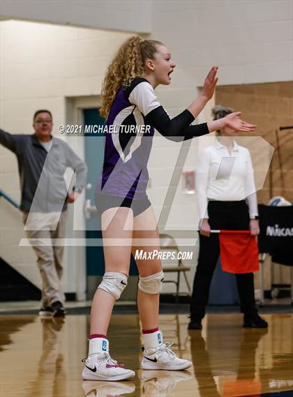 Thumbnail 1 in Snake River vs Sugar-Salem (3A State Tournament) photogallery.