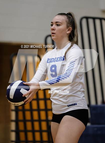Thumbnail 2 in Snake River vs Sugar-Salem (3A State Tournament) photogallery.