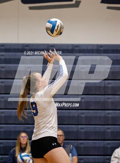 Thumbnail 3 in Snake River vs Sugar-Salem (3A State Tournament) photogallery.