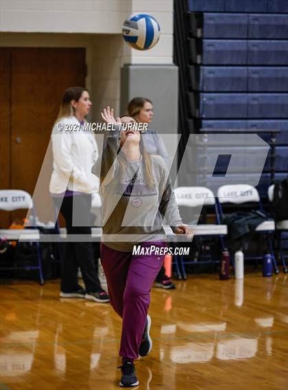 Thumbnail 2 in Snake River vs Sugar-Salem (3A State Tournament) photogallery.