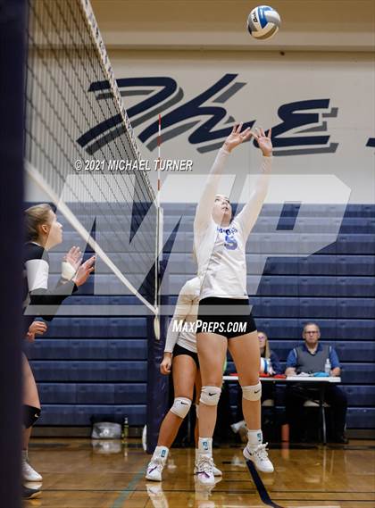 Thumbnail 1 in Snake River vs Sugar-Salem (3A State Tournament) photogallery.