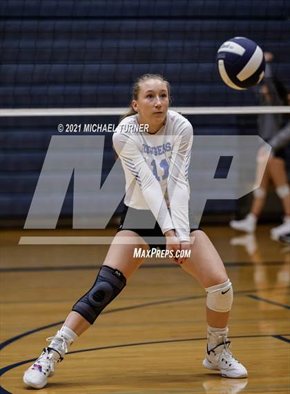 Thumbnail 2 in Snake River vs Sugar-Salem (3A State Tournament) photogallery.