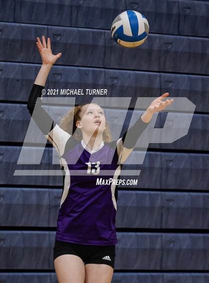 Thumbnail 2 in Snake River vs Sugar-Salem (3A State Tournament) photogallery.