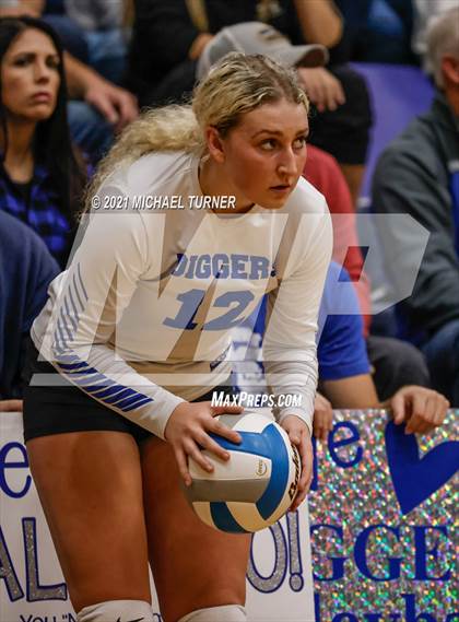 Thumbnail 2 in Snake River vs Sugar-Salem (3A State Tournament) photogallery.