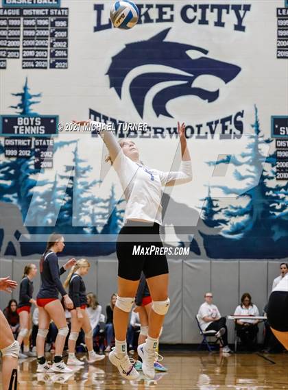Thumbnail 3 in Snake River vs Sugar-Salem (3A State Tournament) photogallery.