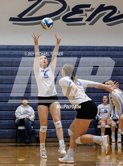Thumbnail 2 in Snake River vs Sugar-Salem (3A State Tournament) photogallery.
