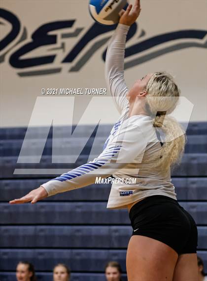 Thumbnail 1 in Snake River vs Sugar-Salem (3A State Tournament) photogallery.