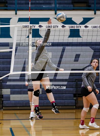 Thumbnail 1 in Snake River vs Sugar-Salem (3A State Tournament) photogallery.