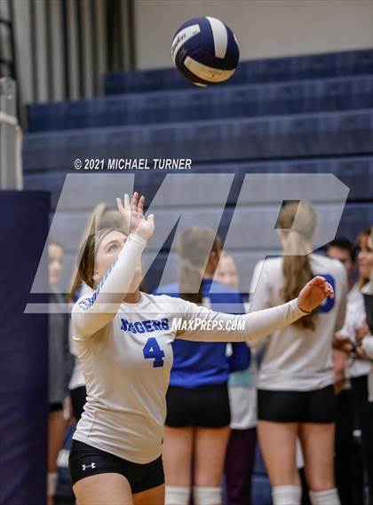 Thumbnail 1 in Snake River vs Sugar-Salem (3A State Tournament) photogallery.