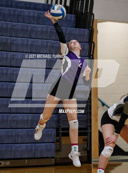 Thumbnail 2 in Snake River vs Sugar-Salem (3A State Tournament) photogallery.