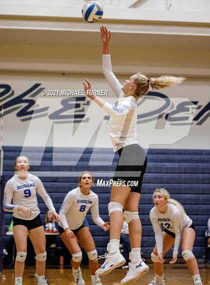 Thumbnail 2 in Snake River vs Sugar-Salem (3A State Tournament) photogallery.