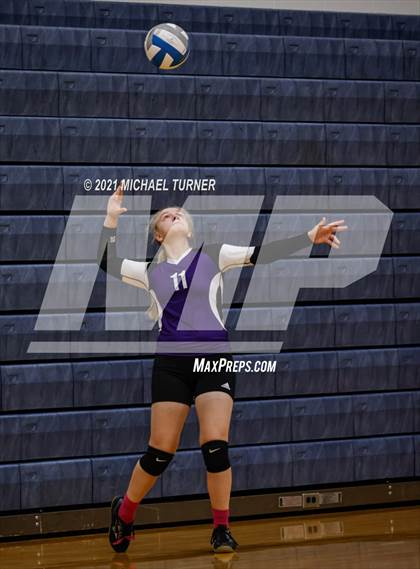 Thumbnail 2 in Snake River vs Sugar-Salem (3A State Tournament) photogallery.