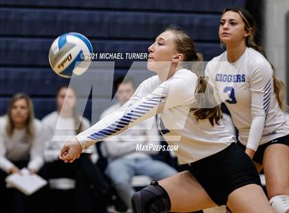 Thumbnail 2 in Snake River vs Sugar-Salem (3A State Tournament) photogallery.