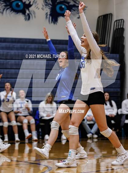 Thumbnail 2 in Snake River vs Sugar-Salem (3A State Tournament) photogallery.