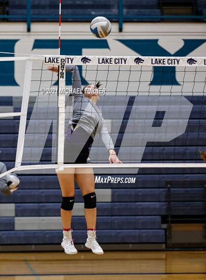 Thumbnail 1 in Snake River vs Sugar-Salem (3A State Tournament) photogallery.