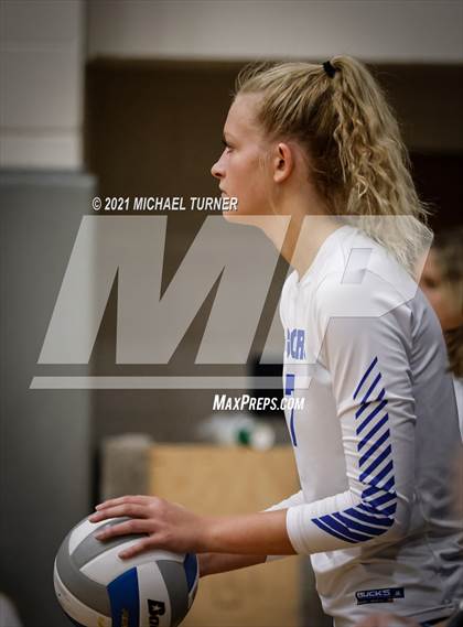 Thumbnail 2 in Snake River vs Sugar-Salem (3A State Tournament) photogallery.