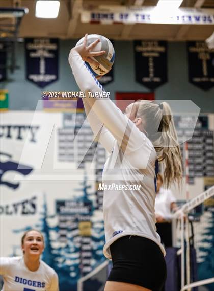 Thumbnail 1 in Snake River vs Sugar-Salem (3A State Tournament) photogallery.