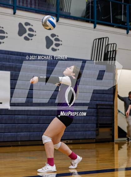 Thumbnail 2 in Snake River vs Sugar-Salem (3A State Tournament) photogallery.