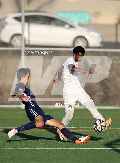 Thumbnail 3 in Head-Royce @ College Prep photogallery.