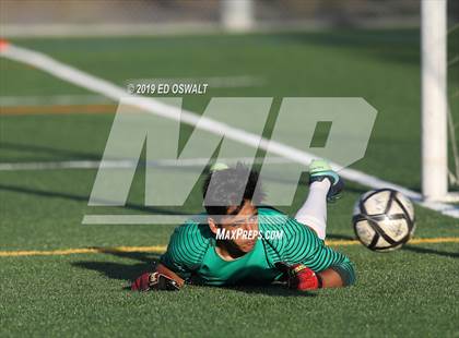 Thumbnail 3 in Head-Royce @ College Prep photogallery.