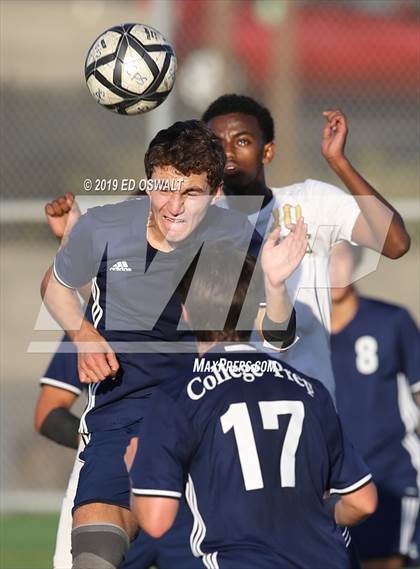 Thumbnail 1 in Head-Royce @ College Prep photogallery.
