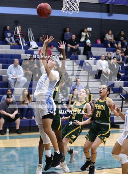 Thumbnail 2 in Cactus vs. Peoria photogallery.