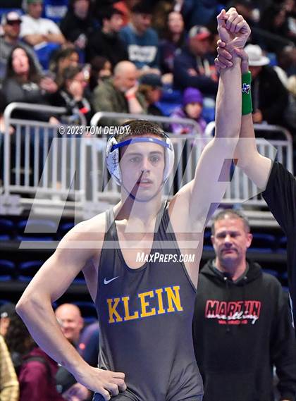 Thumbnail 1 in UIL 5A/6A State Championships - Session 3 photogallery.