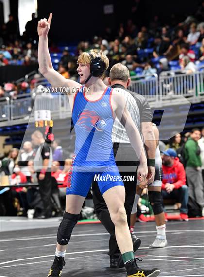Thumbnail 2 in UIL 5A/6A State Championships - Session 3 photogallery.