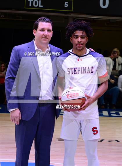 Thumbnail 2 in Iona Prep @ Archbishop Stepinac (Crusader Classic) photogallery.