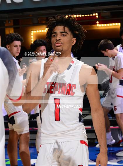 Thumbnail 3 in Iona Prep @ Archbishop Stepinac (Crusader Classic) photogallery.