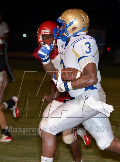 Thumbnail 3 in Natchez @ Warren Central photogallery.