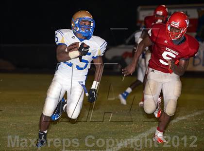 Thumbnail 2 in Natchez @ Warren Central photogallery.