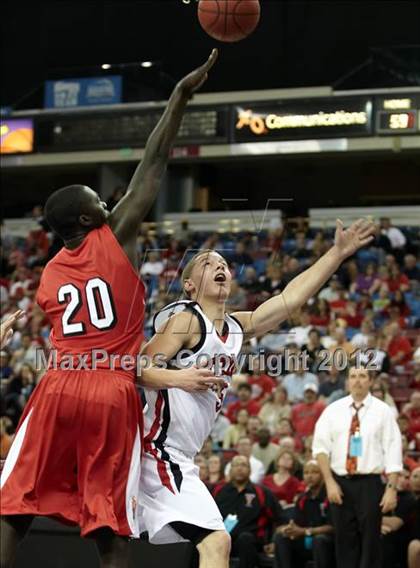 Thumbnail 3 in Antelope vs. Lodi (CIF SJS D2 Final) photogallery.