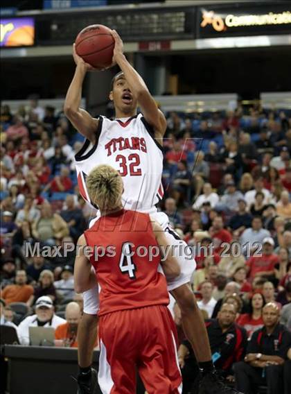 Thumbnail 3 in Antelope vs. Lodi (CIF SJS D2 Final) photogallery.