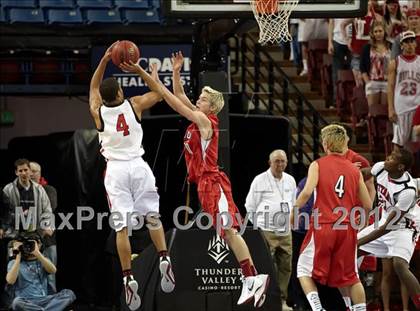 Thumbnail 1 in Antelope vs. Lodi (CIF SJS D2 Final) photogallery.