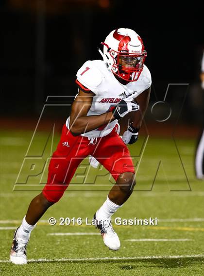 Thumbnail 2 in Antelope Valley vs. West Ranch photogallery.