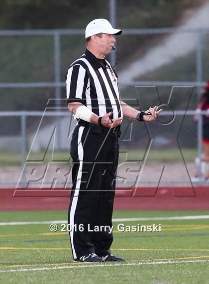 Thumbnail 3 in Antelope Valley vs. West Ranch photogallery.