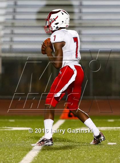 Thumbnail 3 in Antelope Valley vs. West Ranch photogallery.